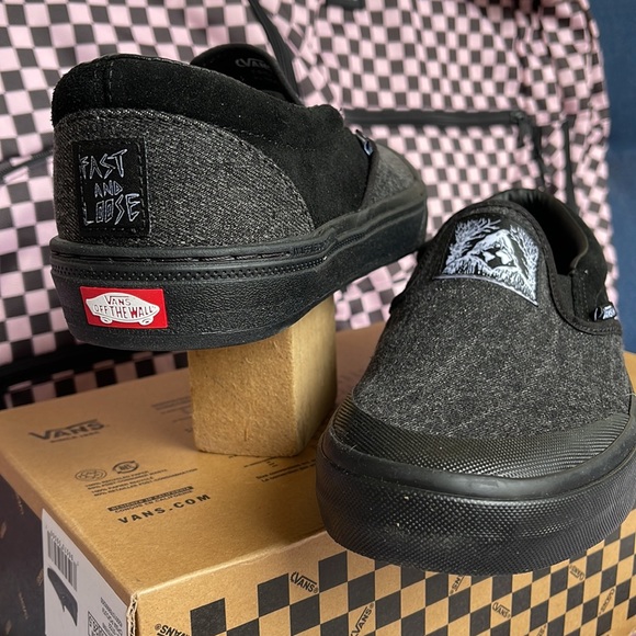 Vans Men’s Bmx Slip-On
Fast And Loose Black
VN0005V1BLA
Sneakers - Picture 10 of 16